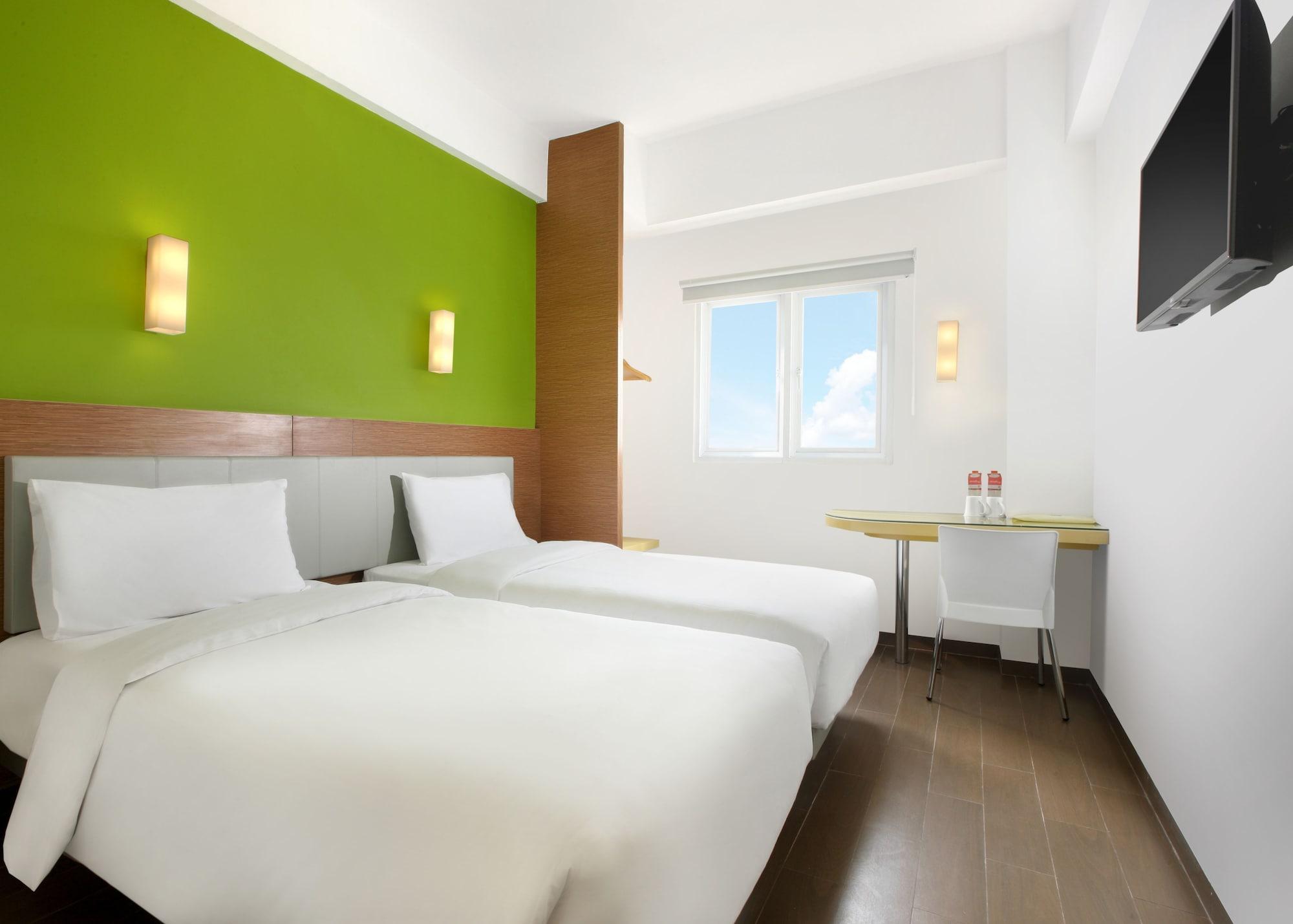 Amaris Hotel Serpong Tangerang Esterno foto