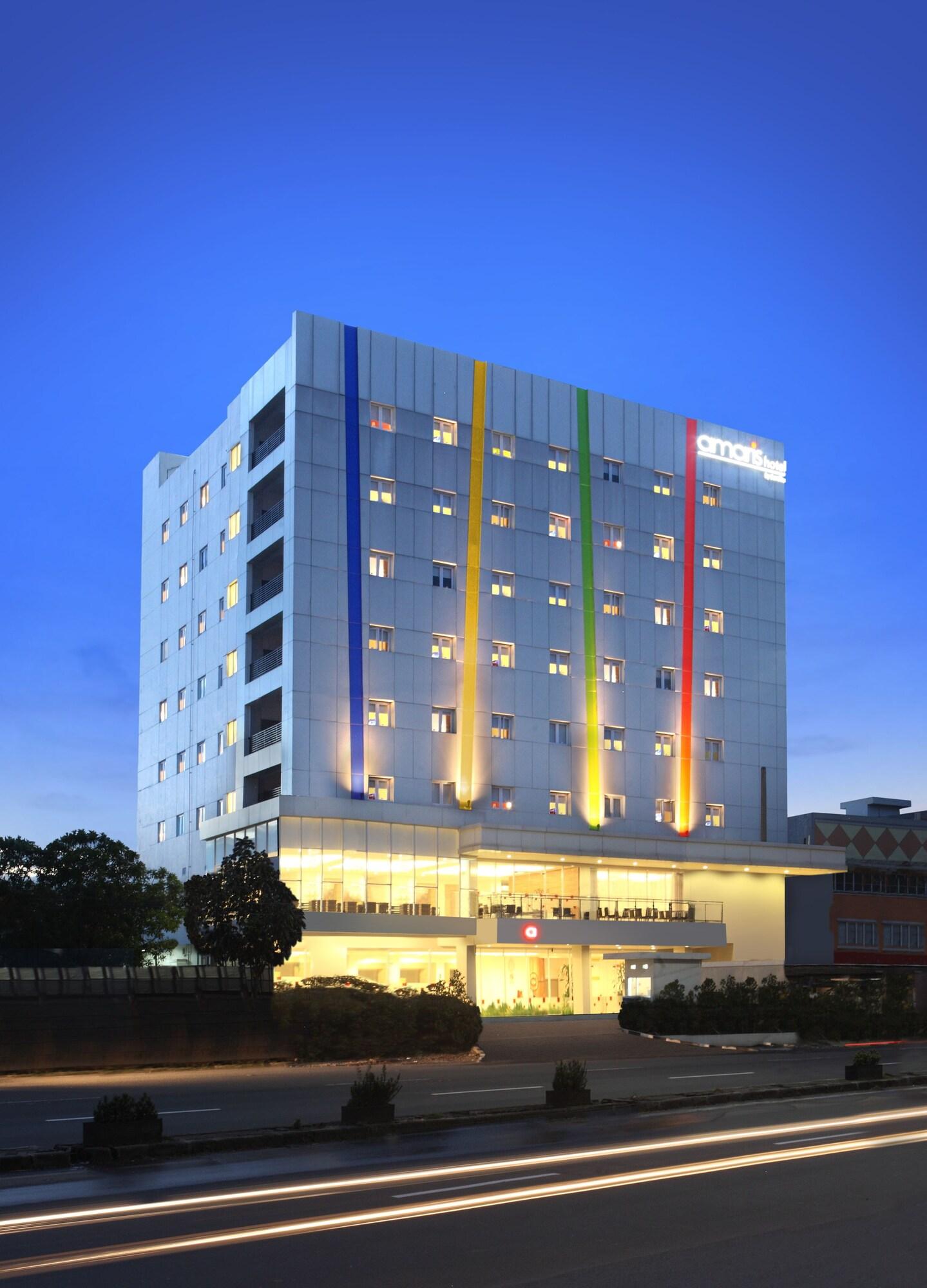 Amaris Hotel Serpong Tangerang Esterno foto