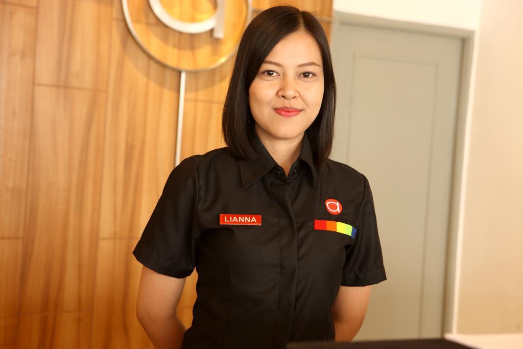 Amaris Hotel Serpong Tangerang Esterno foto