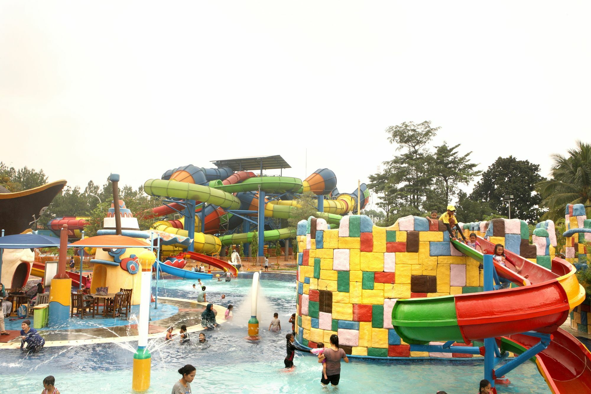 Amaris Hotel Serpong Tangerang Esterno foto